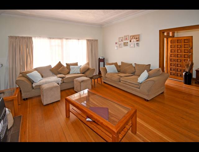 3 BEDROOM HOUSE FOR SALE IN KENSINGTON